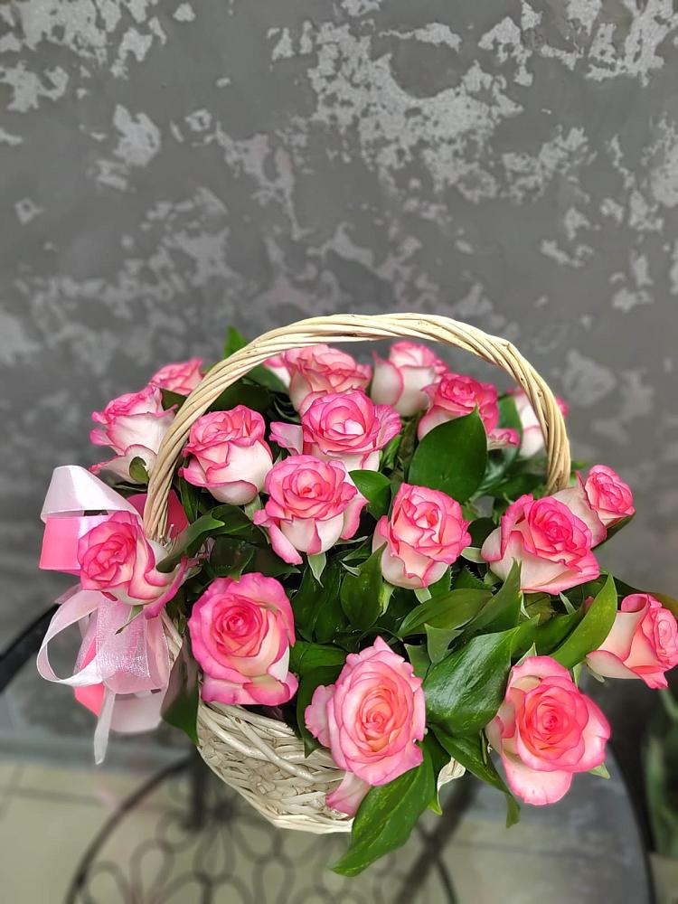 Цветочная композиция из Розы в корзине в Иноземка