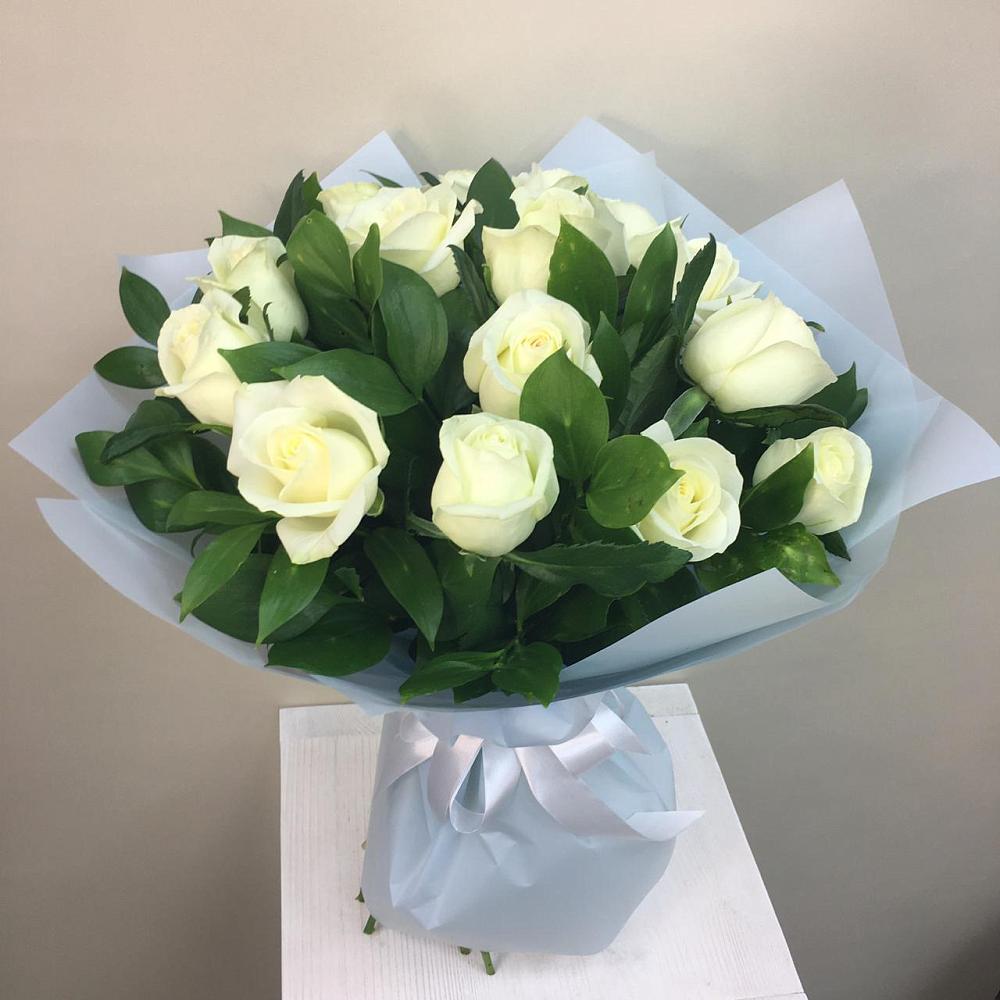 Букет 15 Белых роз Проуд в Иноземка