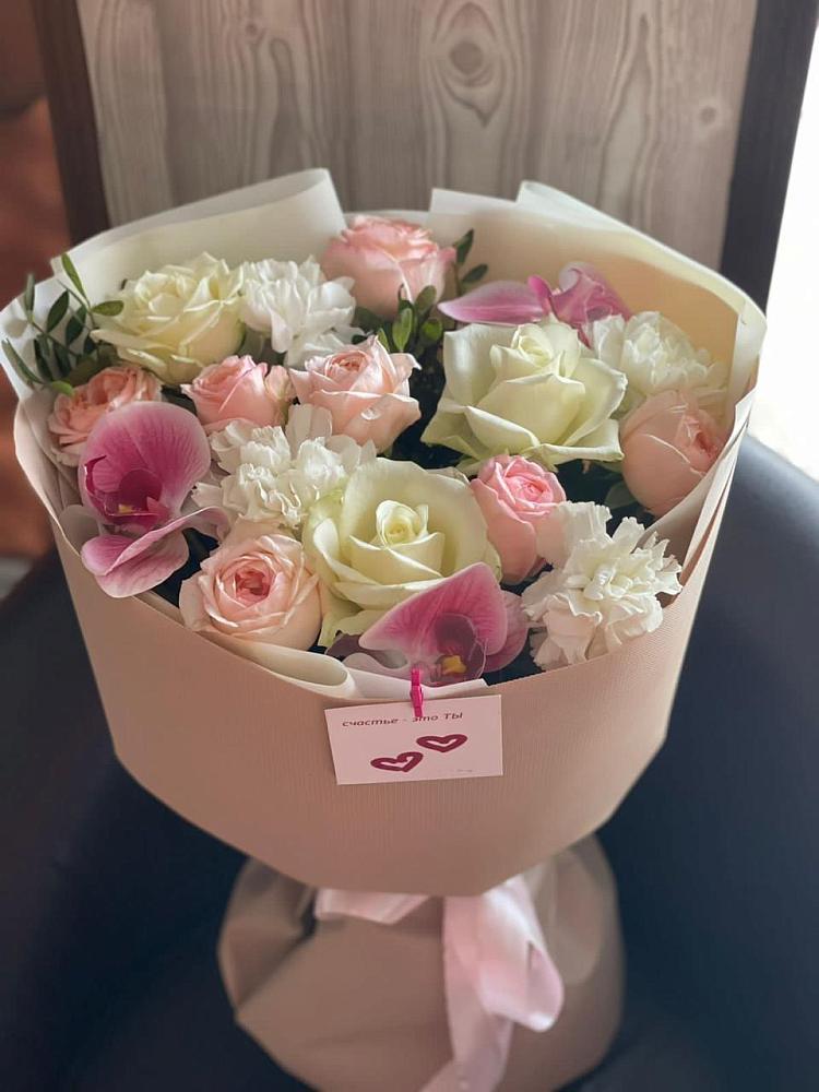 Букет цветов из: Орхидеи, Розы и Гвоздики в Иноземка