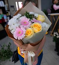 Букет цветов из:  Герберы, Розы и Хризантемы в Иноземка