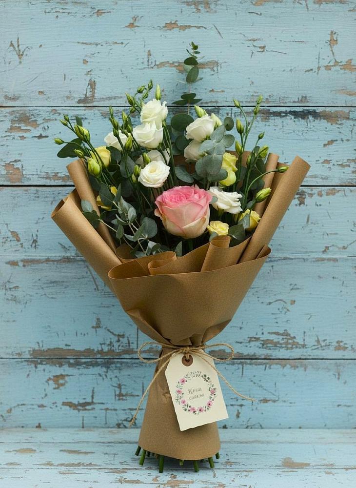 Букет цветов из: Розы и Лизиантусы в Иноземка