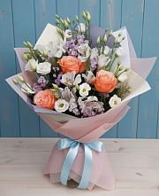 Букет цветов из:  Лизиантусы, Розы, Альстромерии и Гипсофила #REPLACE_PRED# Иноземка