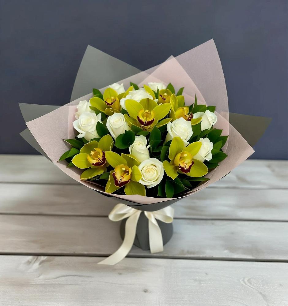 Букет цветов из: Орхидеи и Розы в Иноземка