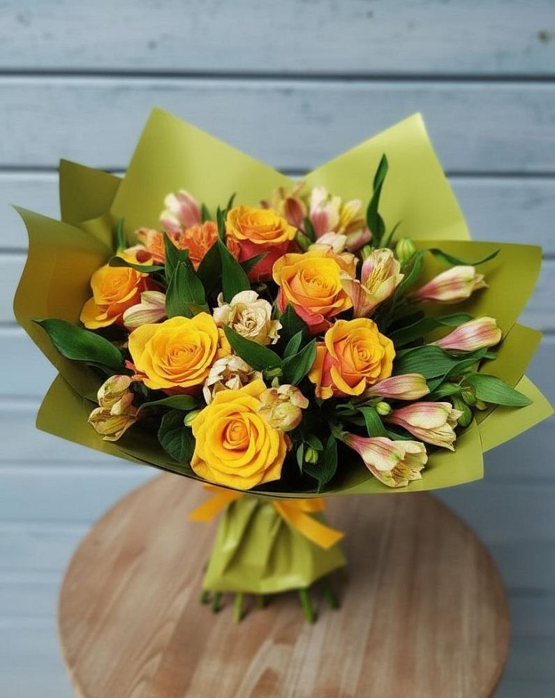 Букет цветов из: Альстромерии и Розы в Иноземка