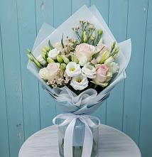 Букет цветов из:  Розы и Лизиантусы #REPLACE_PRED# Иноземка