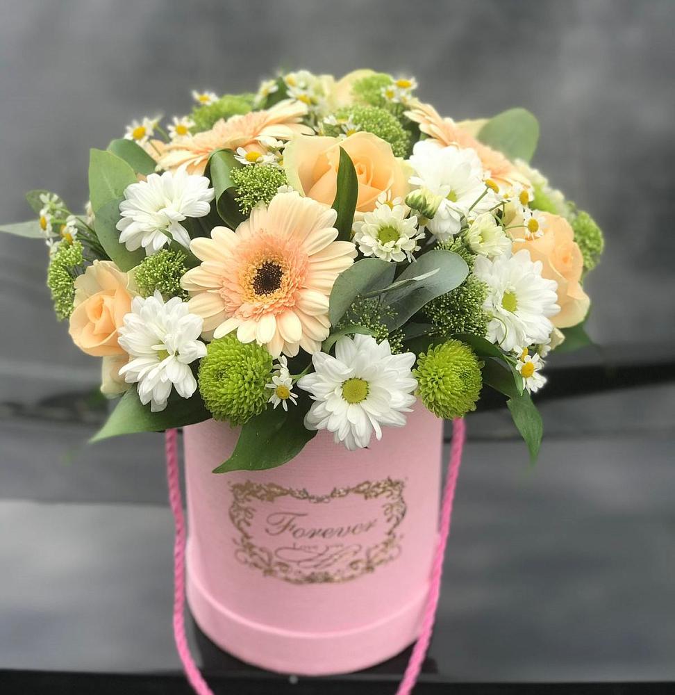 Цветочная композиция из Розы, Герберы и Хризантемы в шляпной коробке в Иноземка